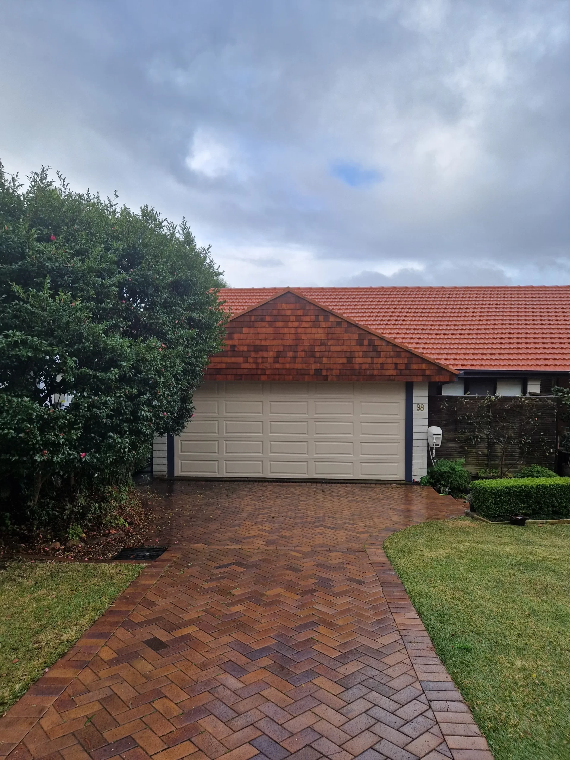 Tile Roof 1